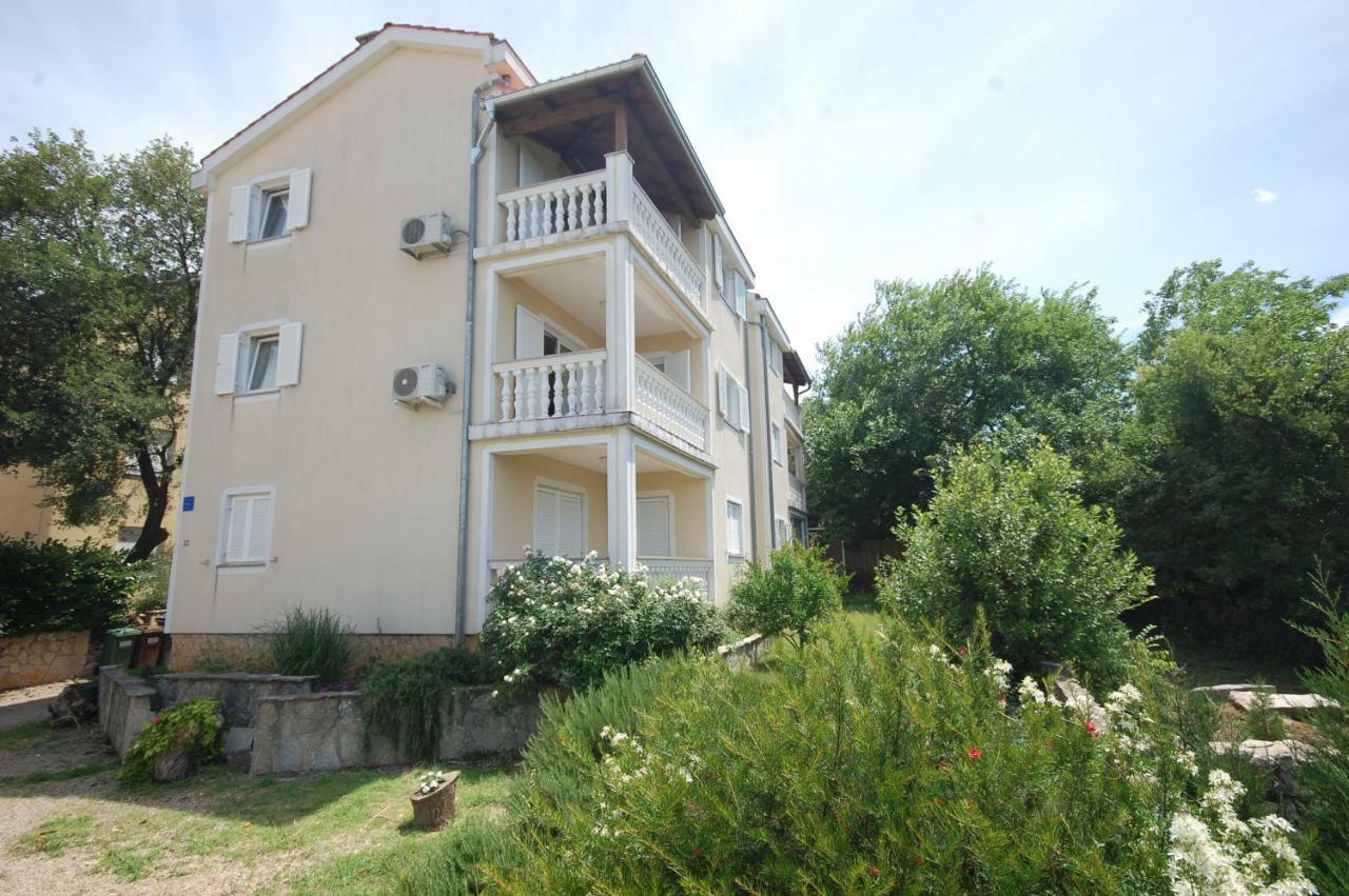 Apartments Novak By El-Pi Tours Malinska Eksteriør billede